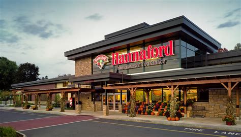 hannaford supermarket